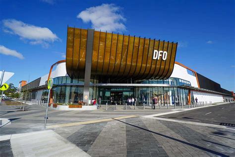 dfo perth airport opening hours.